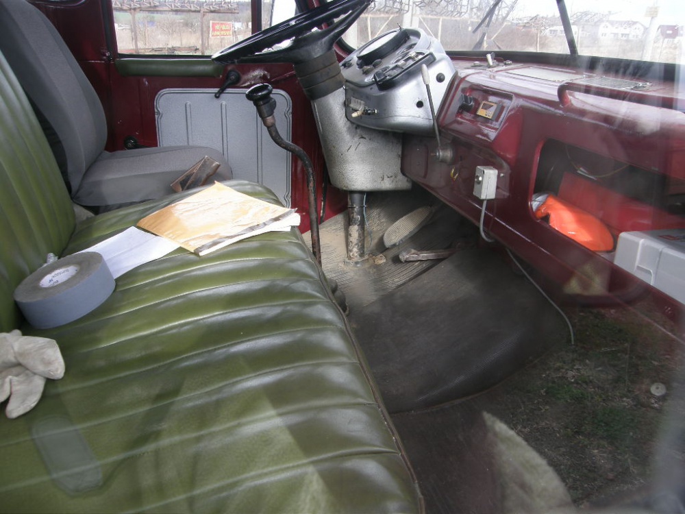 Tatra 148 vysokozdvižná plošina (Plná velikost v novém okně) Tatra 148 vysokozdvižná plošina