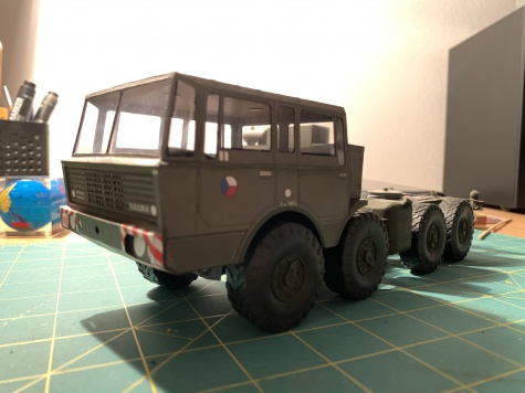 Tatra 813 8x8 Kolos