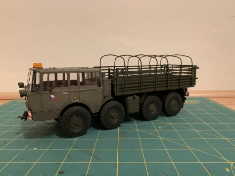 Tatra 813 8x8 Kolos