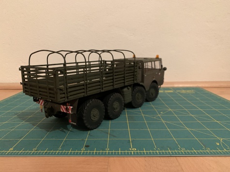 Tatra 813 8x8 Kolos
