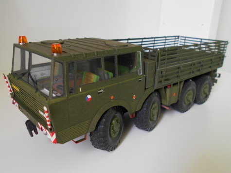Tatra 813 8x8 Kolos Tatra 813 8x8 Kolos