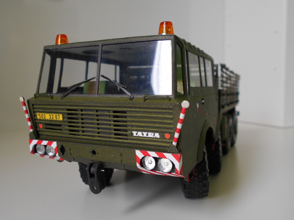 Tatra 813 8x8 Kolos (Plná velikost v novém okně) Tatra 813 8x8 Kolos