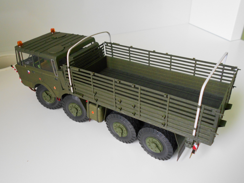 Tatra 813 8x8 Kolos (Plná velikost v novém okně) Tatra 813 8x8 Kolos