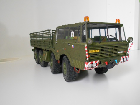 Tatra 813 8x8 Kolos Tatra 813 8x8 Kolos