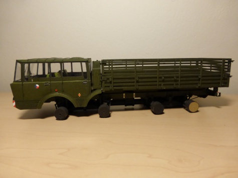 Tatra 813 8x8 Kolos Tatra 813 8x8 Kolos