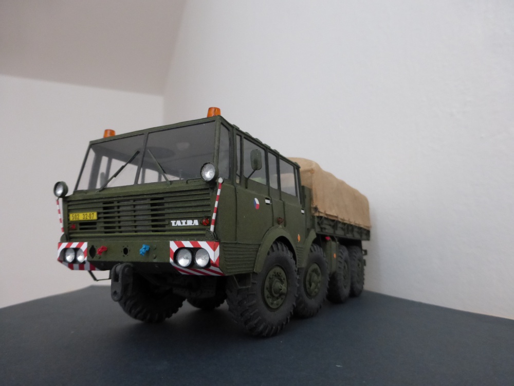 Tatra 813 8x8 Kolos (Plná velikost v novém okně) Tatra 813 8x8 Kolos