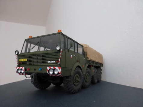 Tatra 813 8x8 Kolos Tatra 813 8x8 Kolos