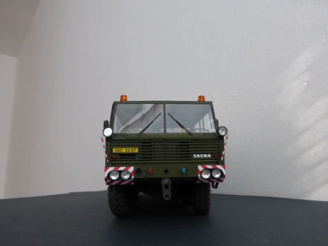 Tatra 813 8x8 Kolos Tatra 813 8x8 Kolos