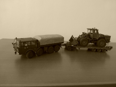 Tatra 813 8x8 Kolos