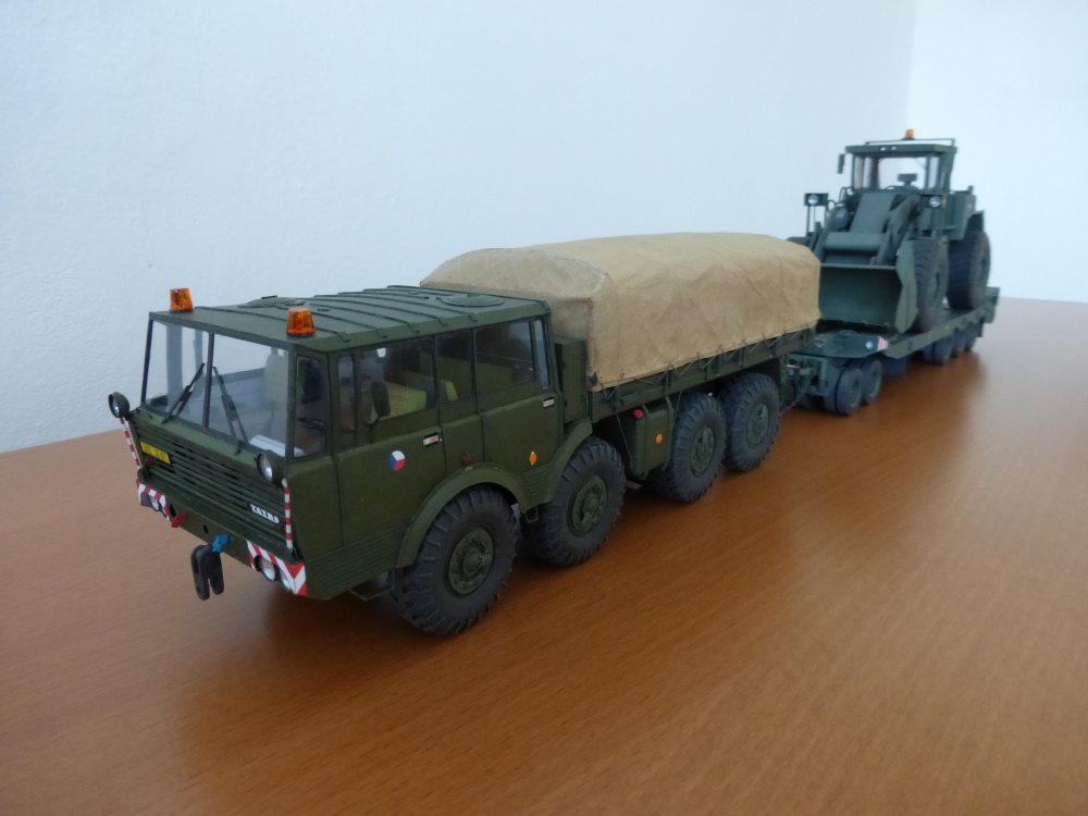 Tatra 813 8x8 Kolos (Pln� velikost v nov�m okn�) Tatra 813 8x8 Kolos