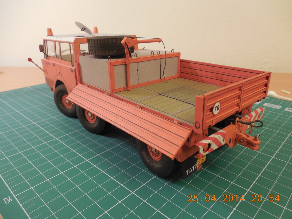 TATRA 813 TP 6X6 (Plná velikost v novém okně) TATRA 813 TP 6X6