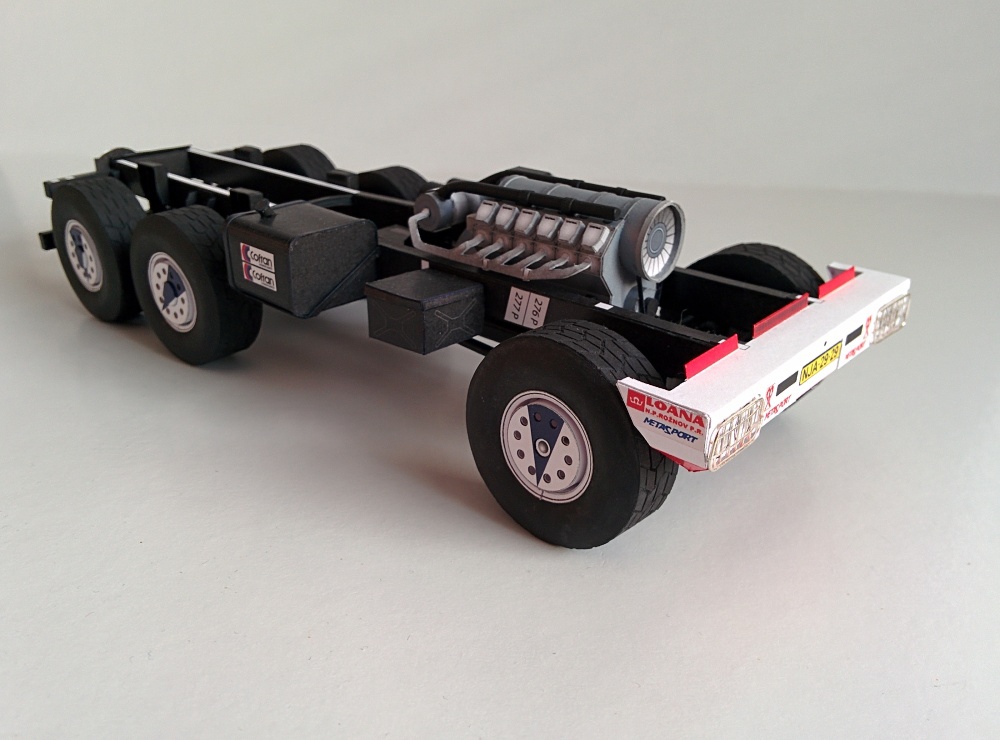 Tatra 815 6x6 VD 13 350 Dakar 1988 (Plná velikost v novém okně) Tatra 815 6x6 VD 13 350 Dakar 1988