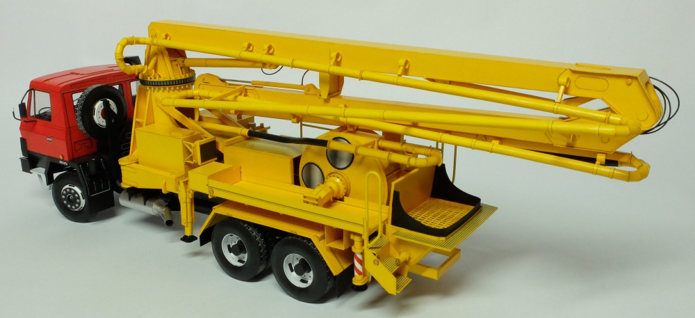 Tatra 815 betonpumpa (Plná velikost v novém okně) Tatra 815 betonpumpa