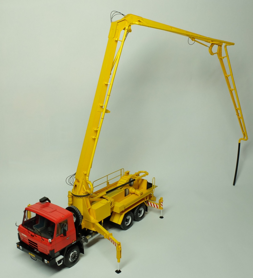 Tatra 815 betonpumpa (Plná velikost v novém okně) Tatra 815 betonpumpa