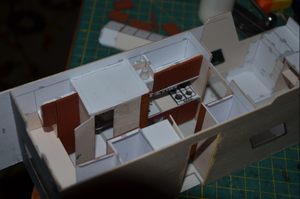 250889