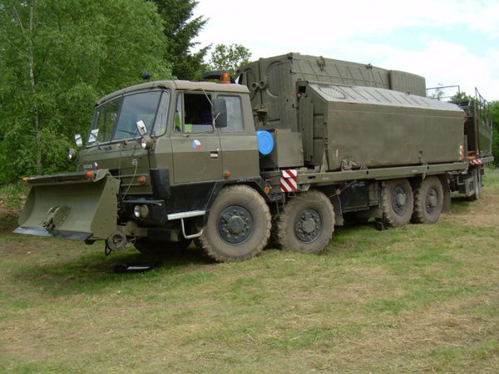258703