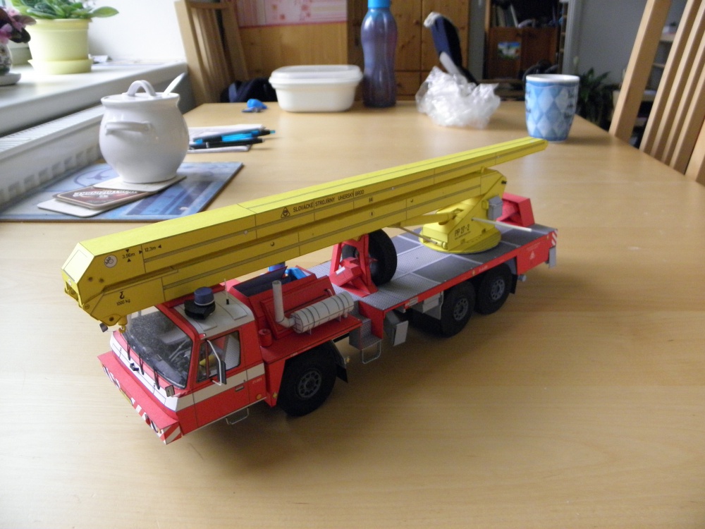 251521