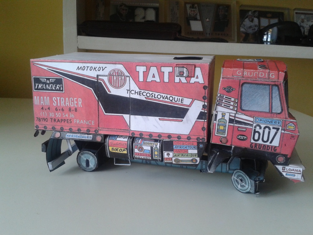 Tatra 815 VD 10 300 4x4 (Plná velikost v novém okně) Tatra 815 VD 10 300 4x4