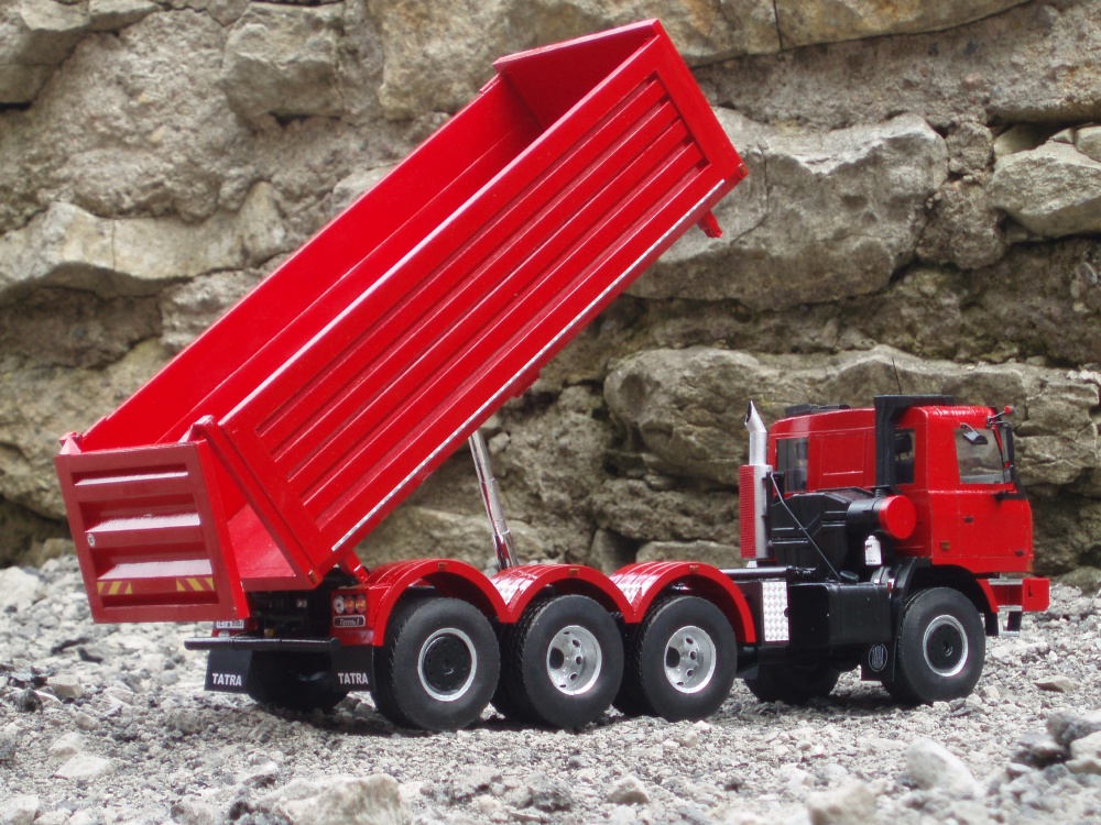 Tatra 8x8/4 (Plná velikost v novém okně) Tatra 8x8/4