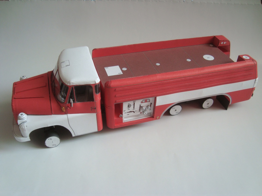 Tatra 148 CAS-32