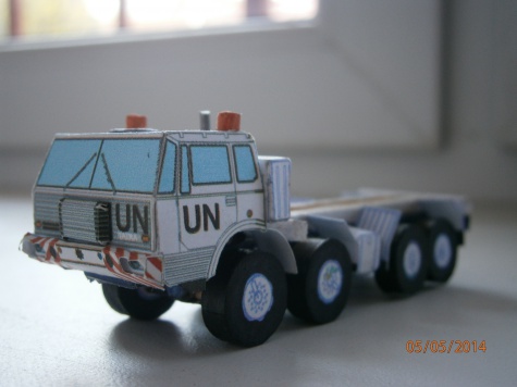 Tatra T-813 8x8 nosi� kontajnerov 
