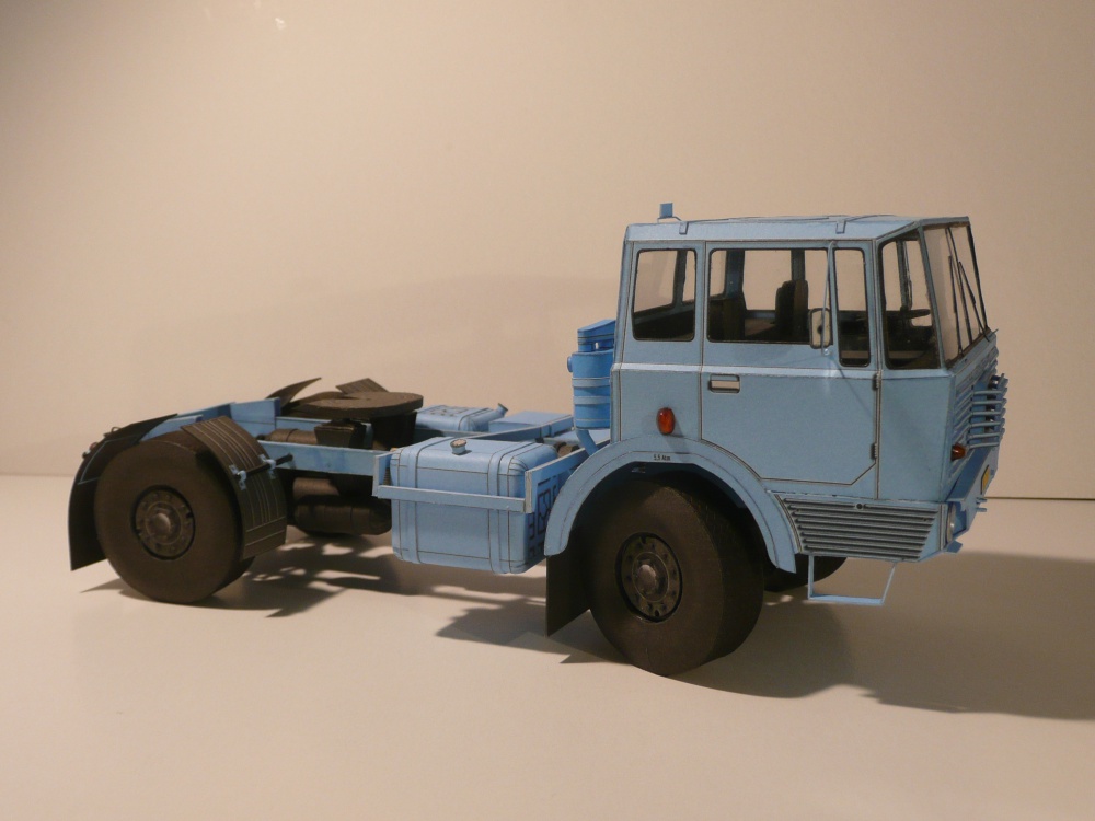298563