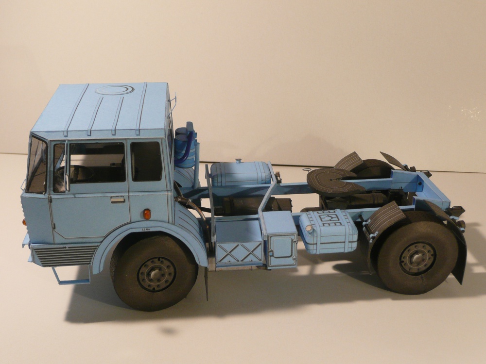 Tatra T813 NTH (Plná velikost v novém okně) Tatra T813 NTH