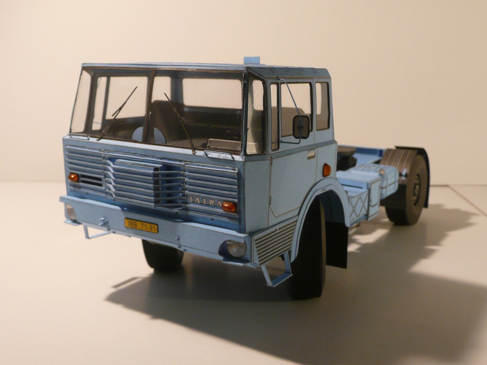 Tatra T813 NTH (Plná velikost v novém okně) Tatra T813 NTH