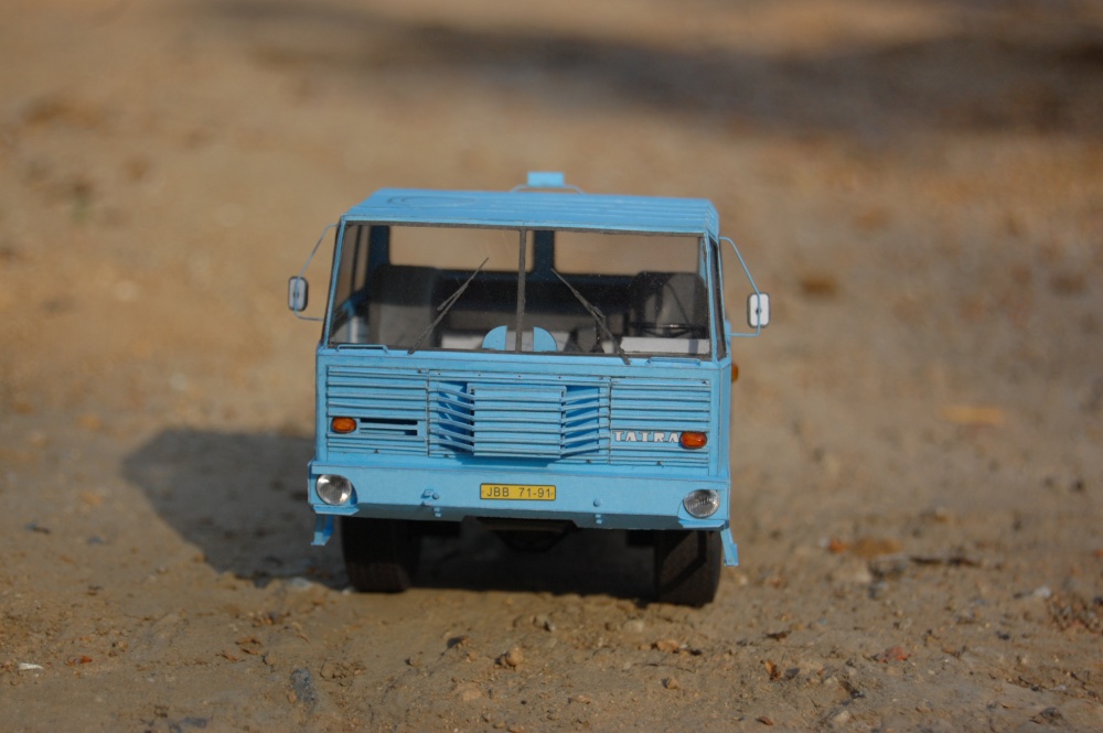 Tatra T813 NTH (Plná velikost v novém okně) Tatra T813 NTH