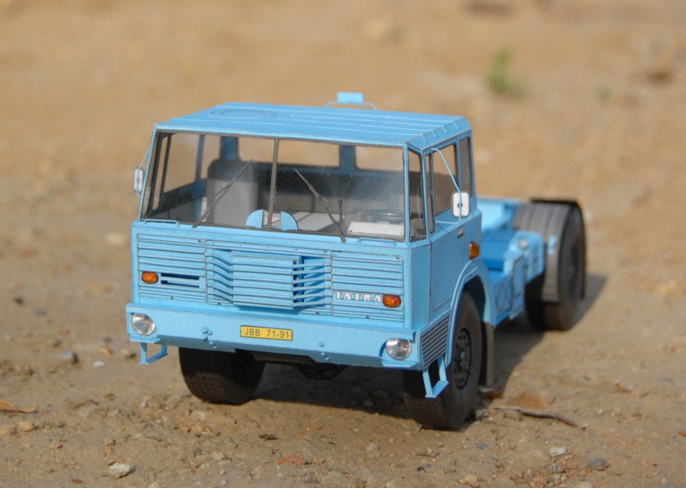Tatra T813 NTH (Plná velikost v novém okně) Tatra T813 NTH