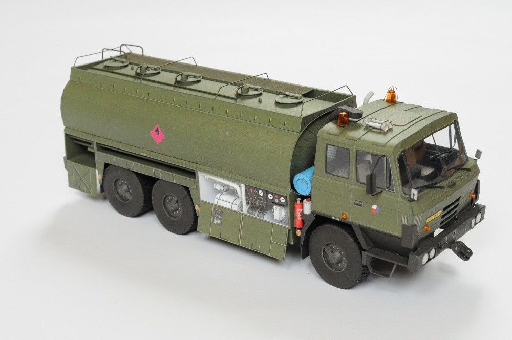 Tatra T815 CA-18 (Plná velikost v novém okně) Tatra T815 CA-18