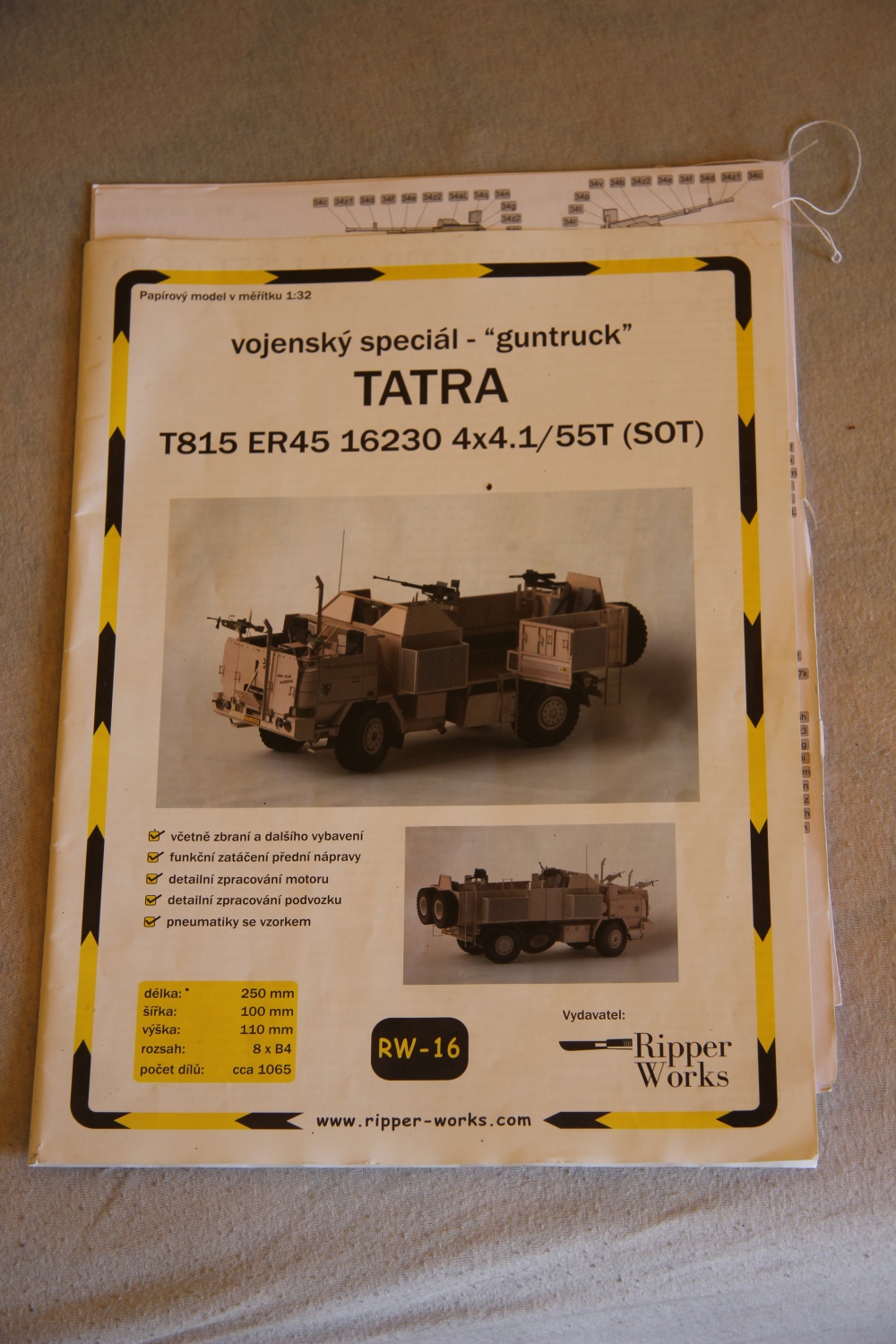 Tatra T815 ER45 4x4.1-55T SOT (Plná velikost v novém okně) Tatra T815 ER45 4x4.1-55T SOT