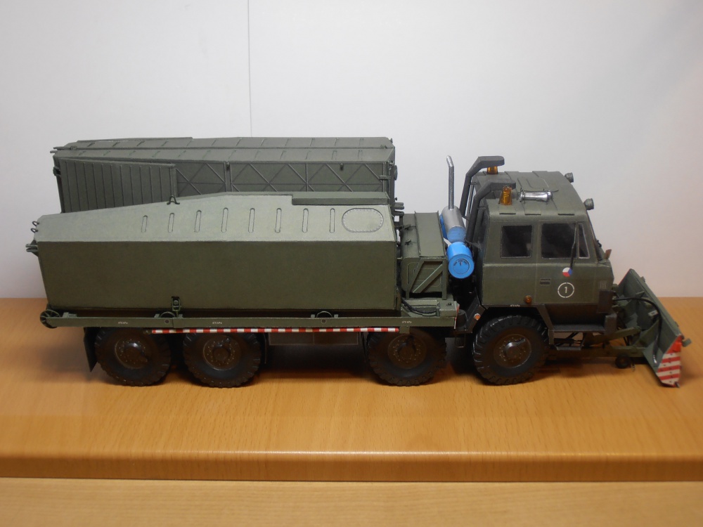 Tatra T815 PMS - s radlicí BZ-T815 a břehovým dílem (Plná velikost v novém okně) Tatra T815 PMS - s radlicí BZ-T815 a břehovým dílem