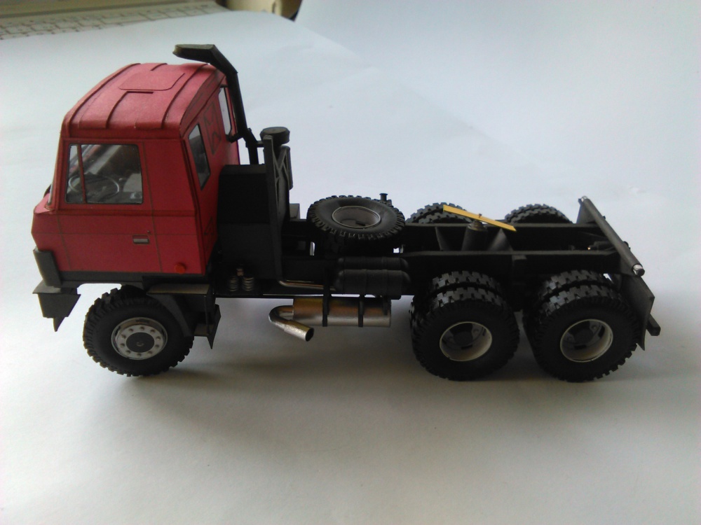TATRA T815 S1 26 208 6x6.2 (Plná velikost v novém okně) TATRA T815 S1 26 208 6x6.2