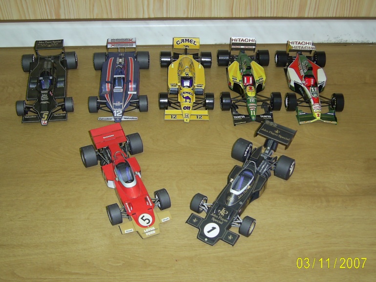 Team LOTUS (Plná velikost v novém okně) Team LOTUS