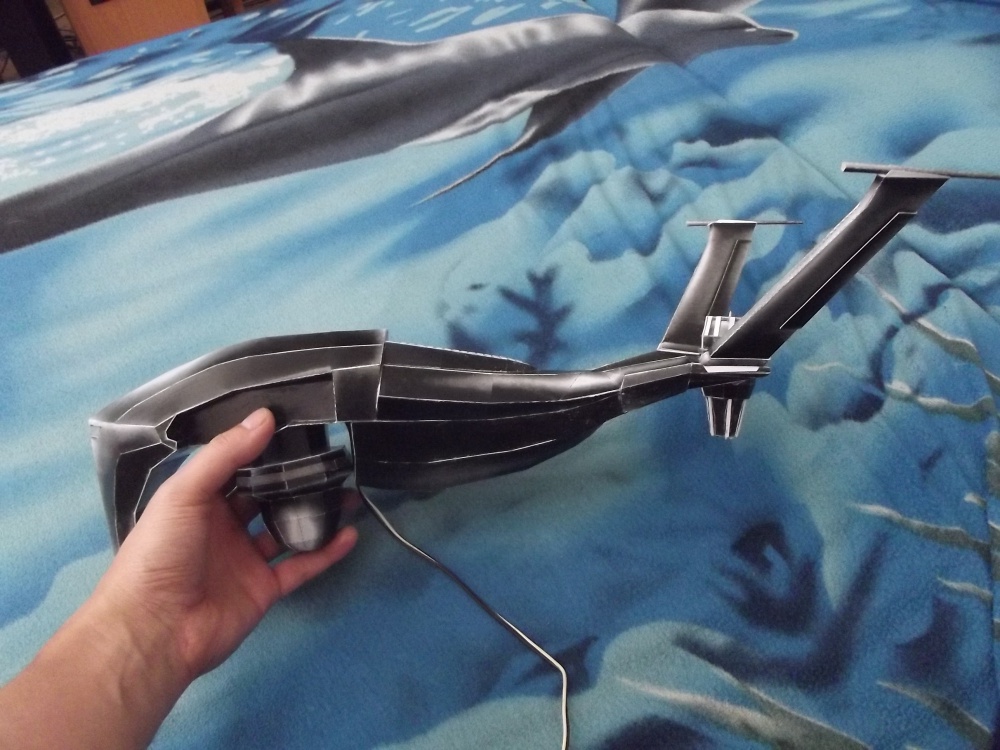 Terminator 3 : Hunter Killer Drone HK 1:? (Plná velikost v novém okně) Terminator 3 : Hunter Killer Drone HK 1:?