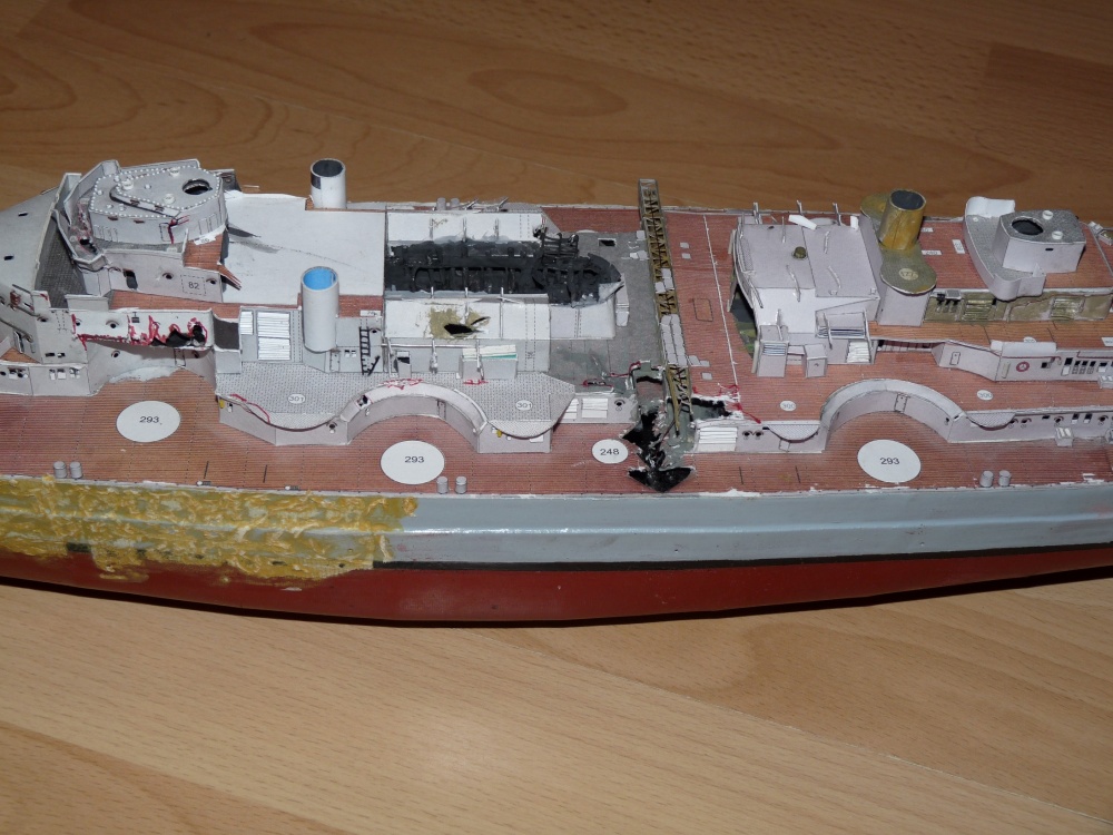 The Wreck of Bismarck (Plná velikost v novém okně) The Wreck of Bismarck