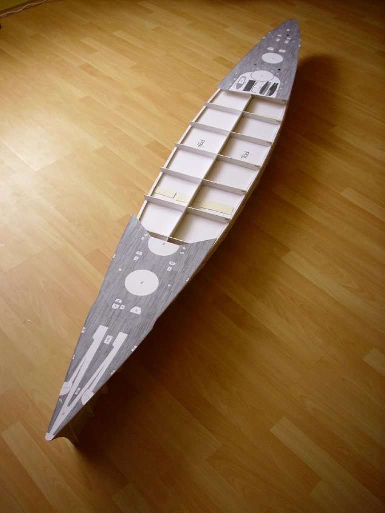 TIRPITZ (Plná velikost v novém okně) TIRPITZ