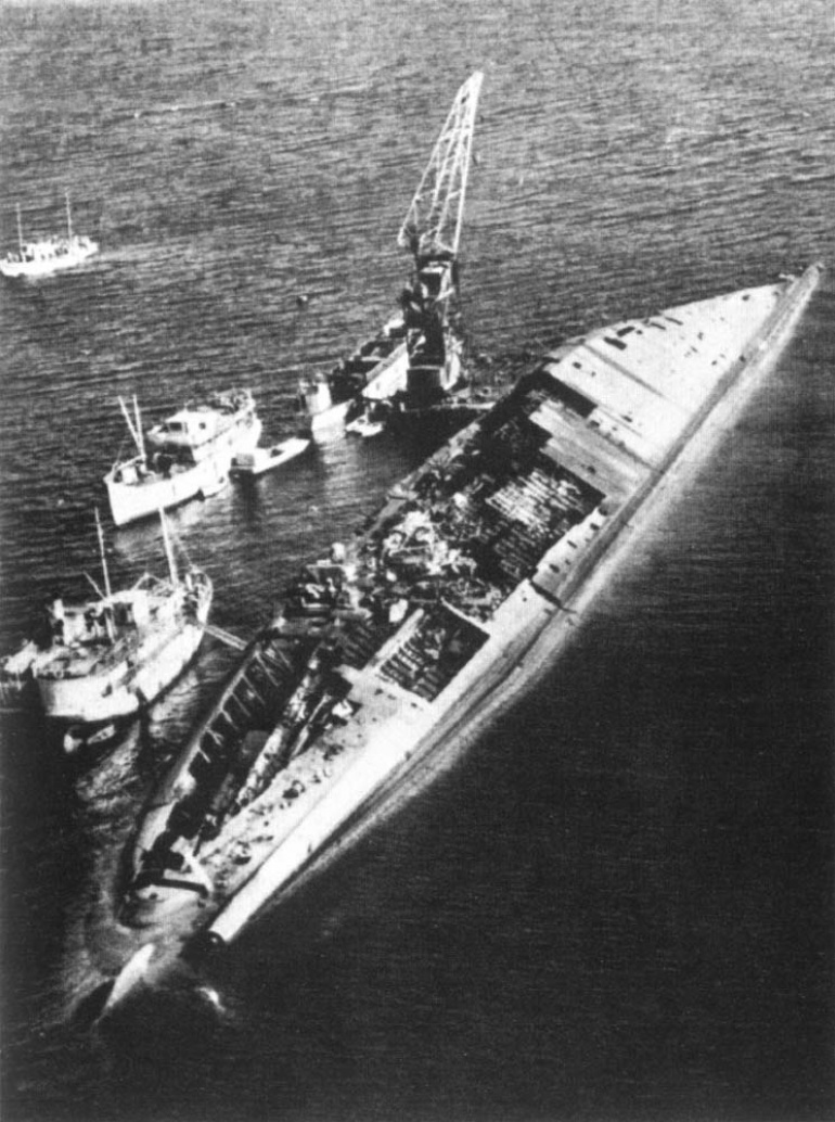 Tirpitz (Plná velikost v novém okně) Tirpitz