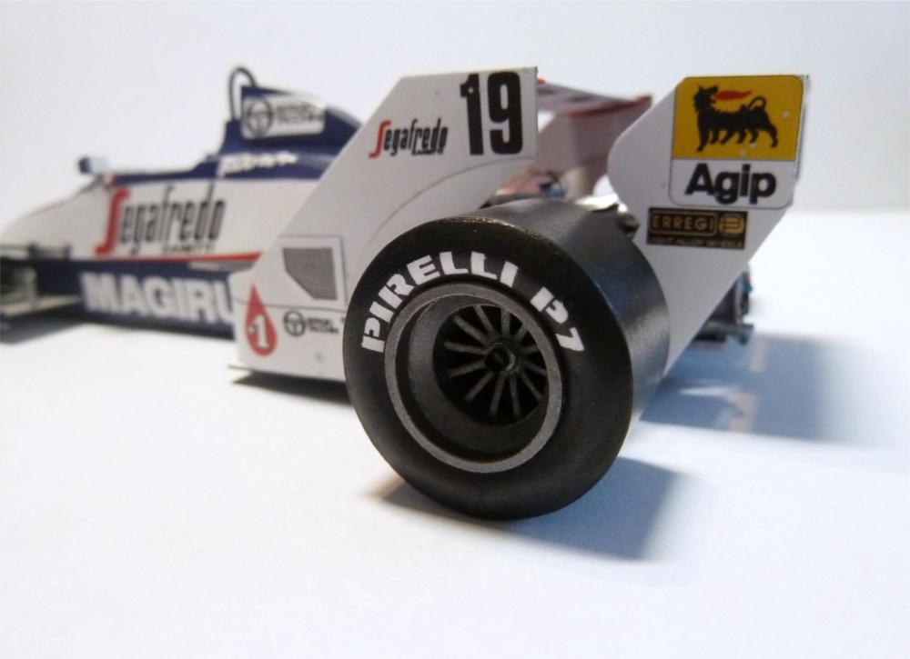Toleman TG-183B Hart,Brazil GP ´84 (Plná velikost v novém okně) Toleman TG-183B Hart,Brazil GP ´84
