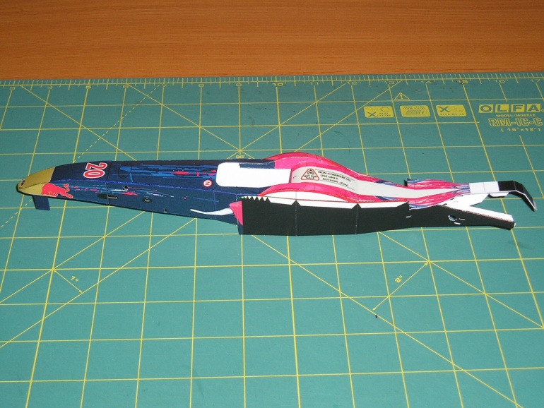 TORO ROSSO STR1 (Plná velikost v novém okně) TORO ROSSO STR1