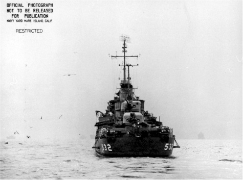 Torpedoborec USS HEERMANN Torpedoborec USS HEERMANN