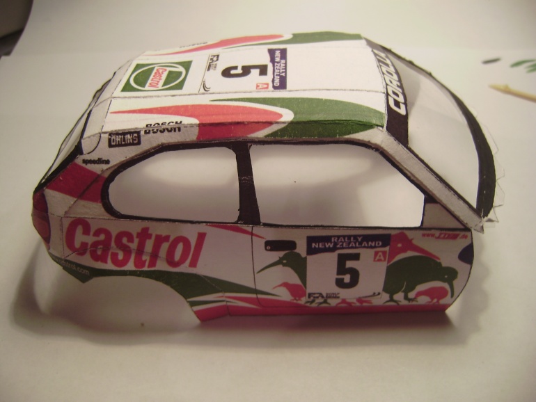 Toyota Corolla WRC1998 (Plná velikost v novém okně) Toyota Corolla WRC1998