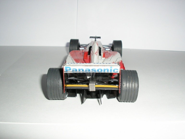 Toyota TF 102 (Plná velikost v novém okně) Toyota TF 102