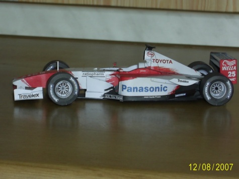 Toyota TF102 A.McNish r.2002