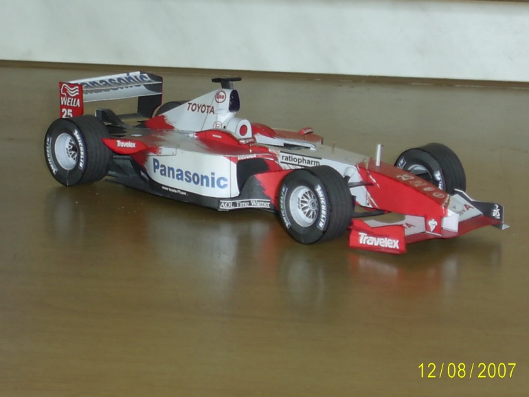 Toyota TF102 A.McNish r.2002