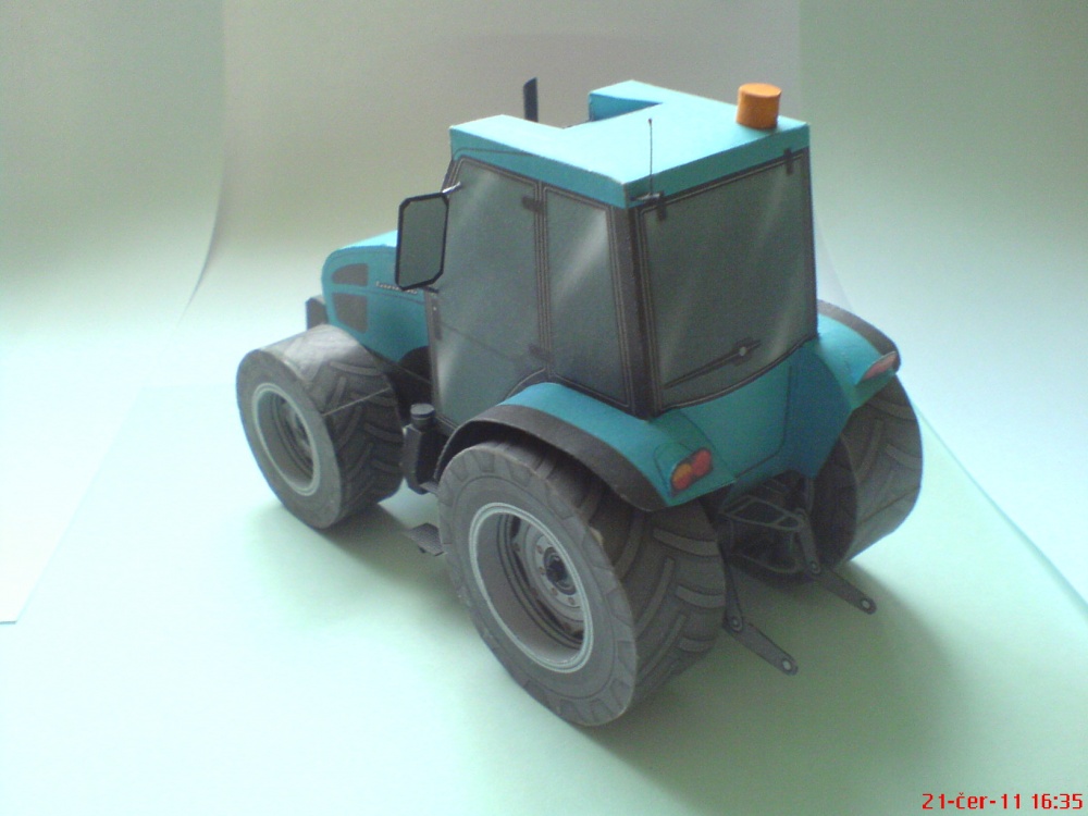 Traktor Landini (Plná velikost v novém okně) Traktor Landini