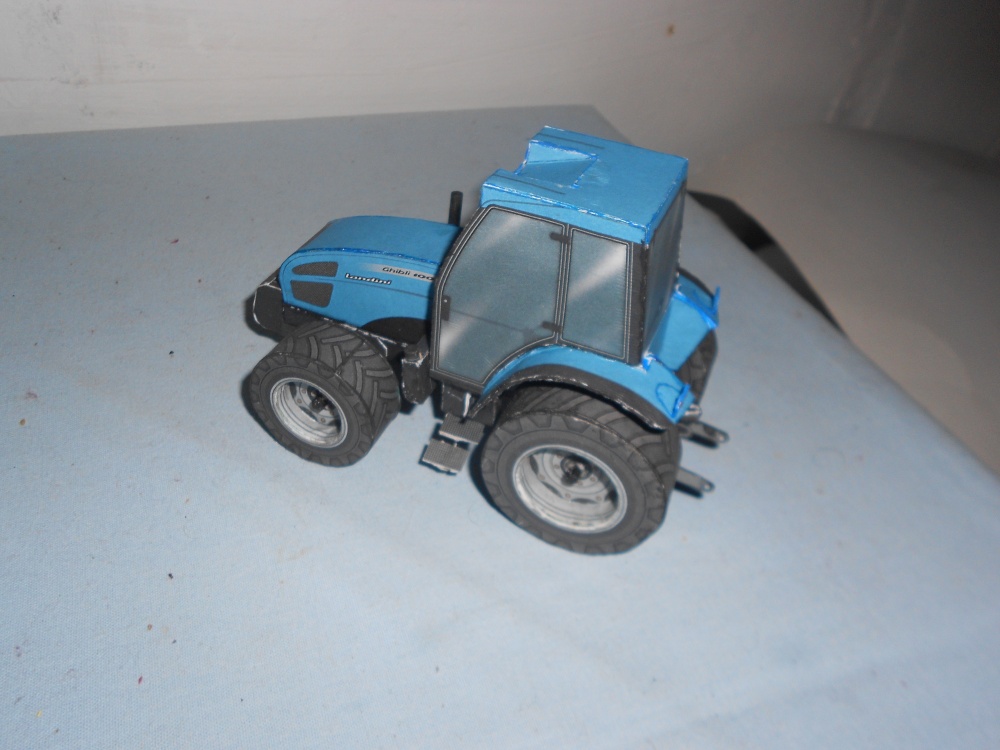 Traktor Landiny