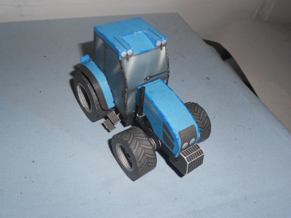 Traktor Landiny (Plná velikost v novém okně) Traktor Landiny