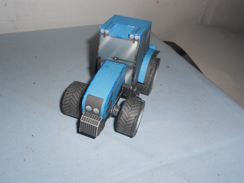 Traktor Landiny (Pln� velikost v nov�m okn�) Traktor Landiny